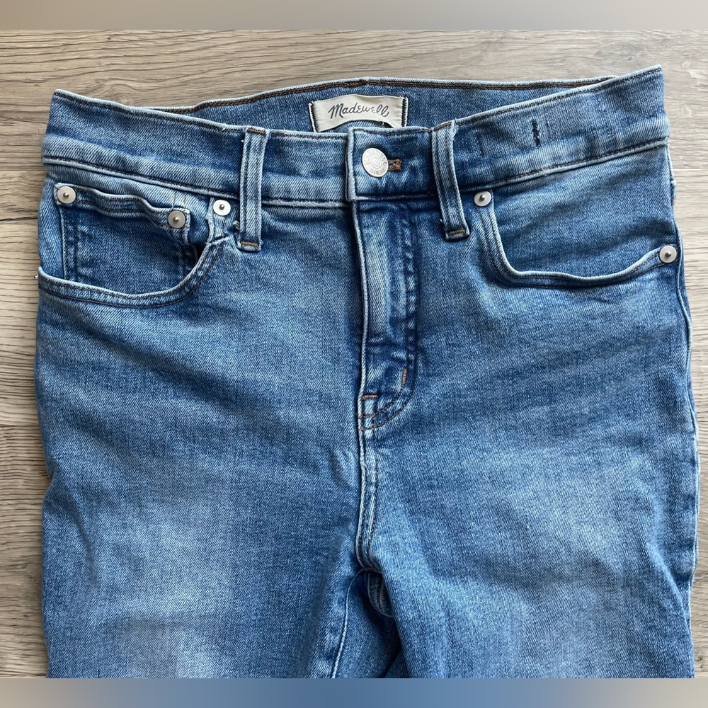 Madewell | Mid Rise Kick Out Jeans | Custom ‘Nashville’ Embroidery | Size 27 - Picture 4 of 9